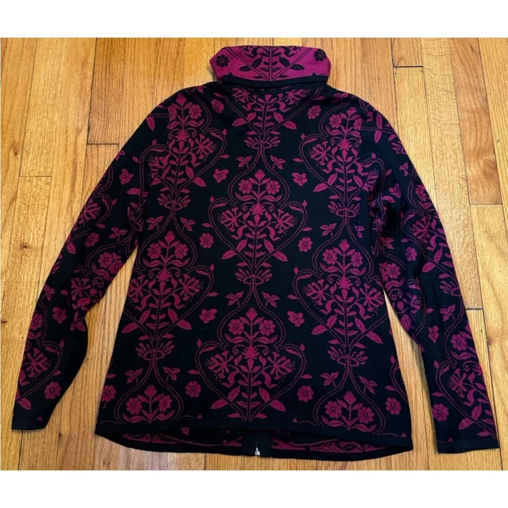 Chicos Cardigan Zip Sweater Size 1 Small Silk Blend Floral Magenta Pink Black - Picture 8 of 9